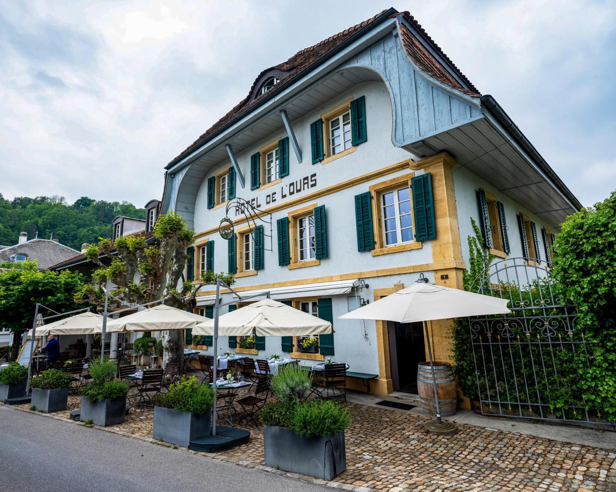 Romantik Hotel de L'Ours Sugiez Buitenkant foto